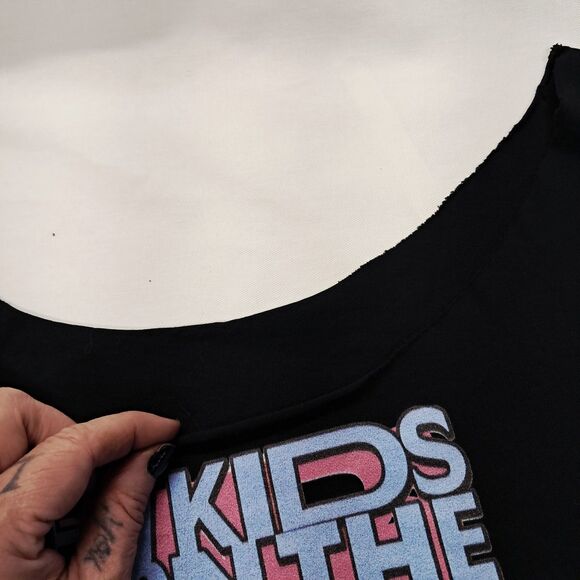 NEW KIDS ON THE BLOCK NKOTB Shirt Sz M Raw Cut Tank Top Concert Merch - Picture 6 of 7